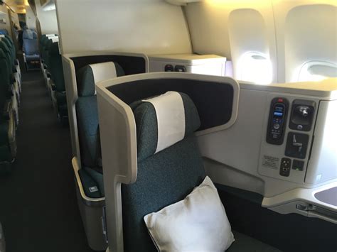 cathay pacific 777 300 business class|Cathay Pacific Business Class 777.
